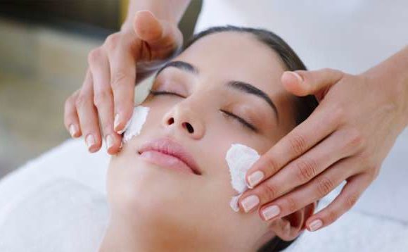 Benefits of Facials and why you should get one every month